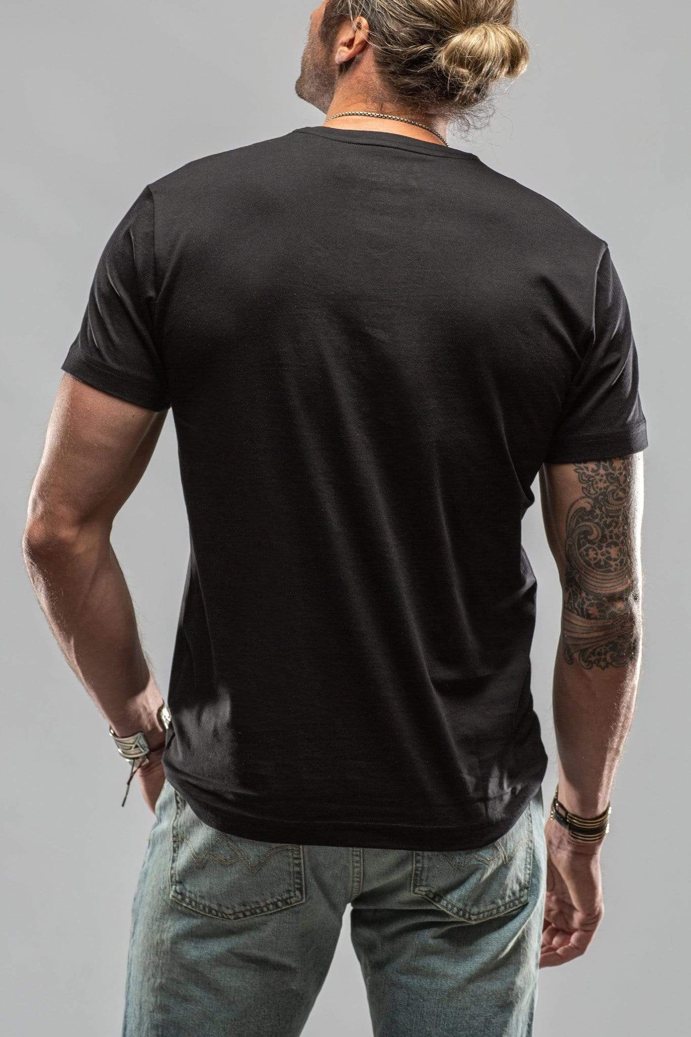 Casual Breathable T-shirt V Neck Tee In Black